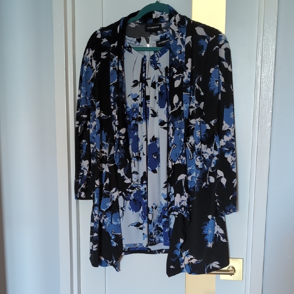 Liz Claiborne Blue and Black Floral Twin se